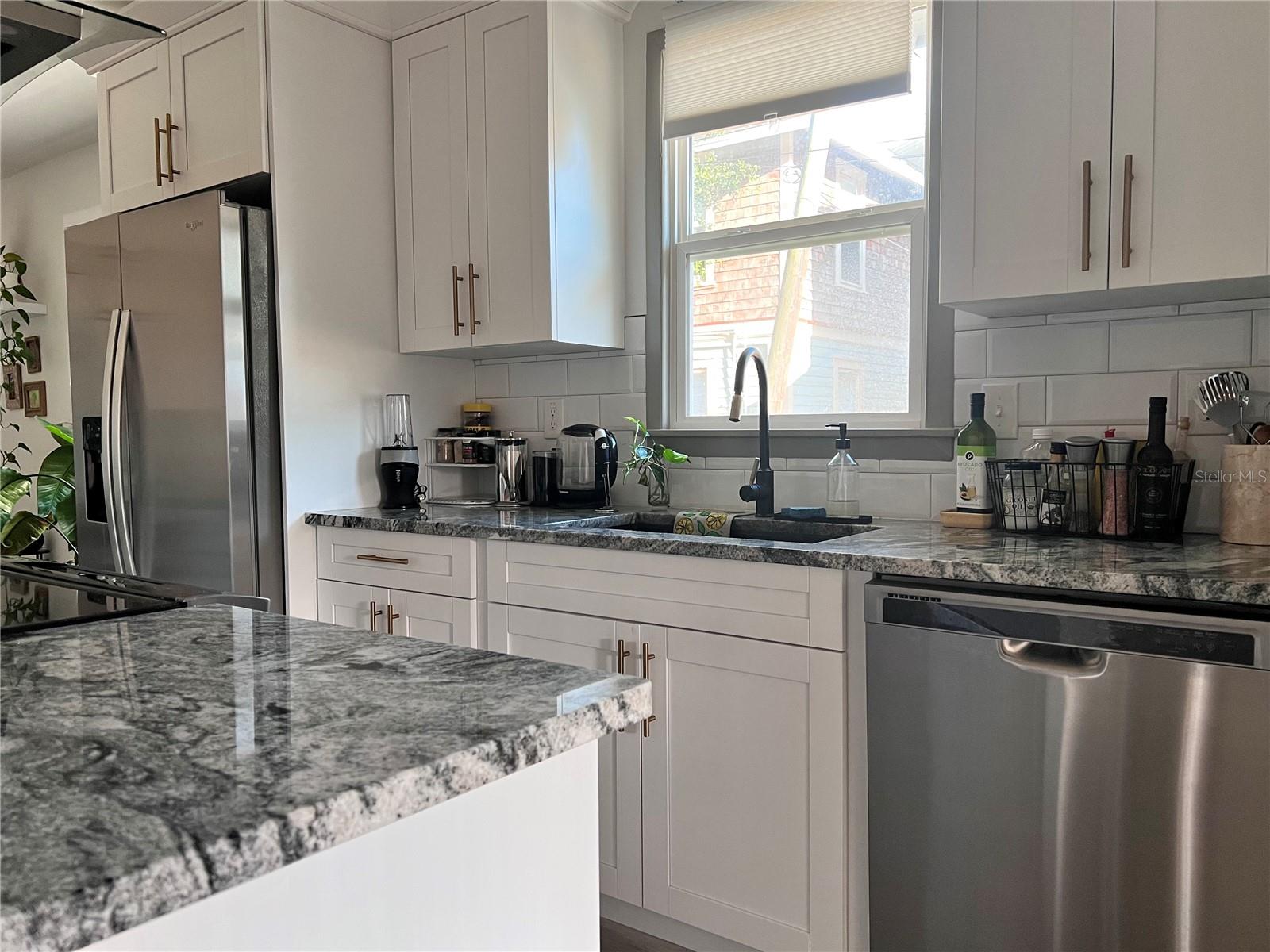 Image 4 of 23 For 710 14th Street N
