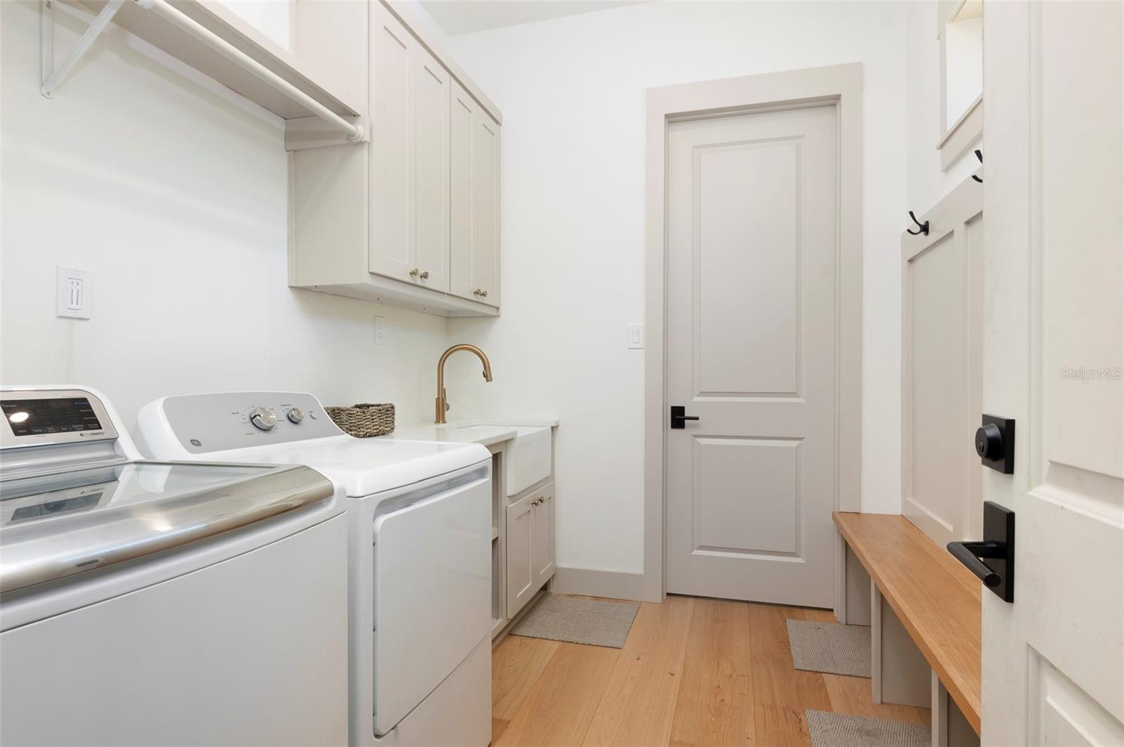 Image 20 of 36 For 449 12th Avenue N