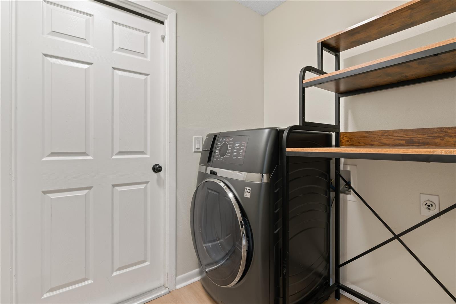 Image 32 of 49 For 1615 Dawnridge Court
