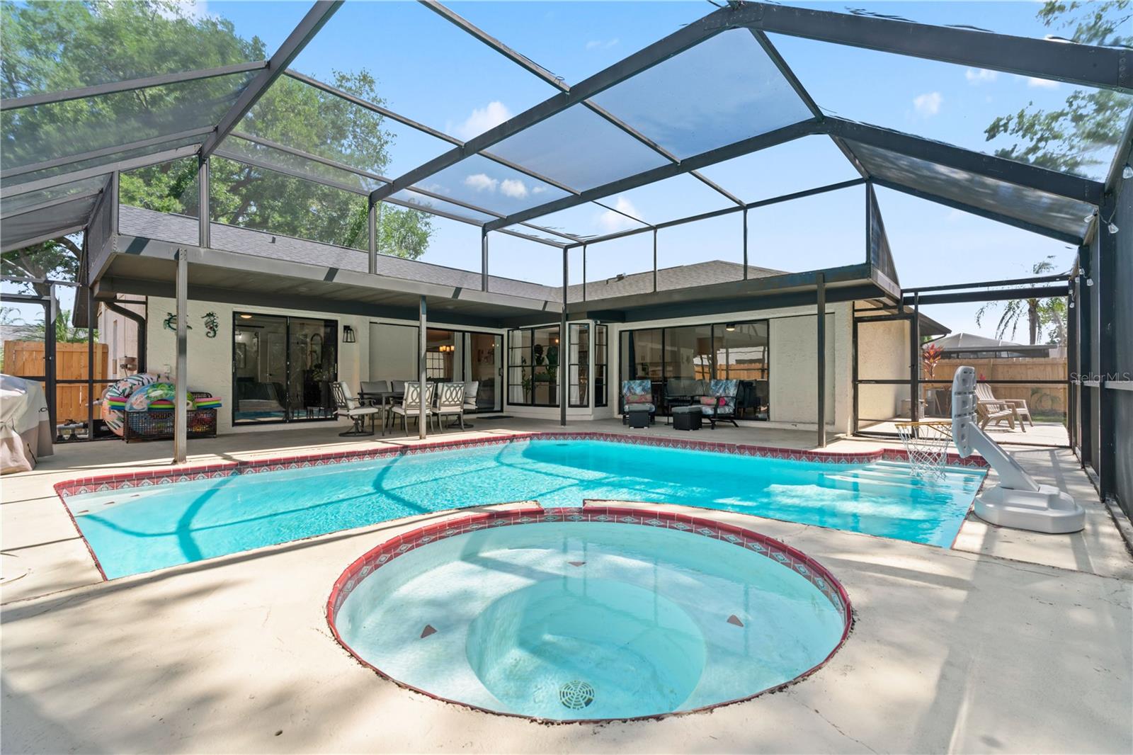Image 33 of 49 For 1615 Dawnridge Court