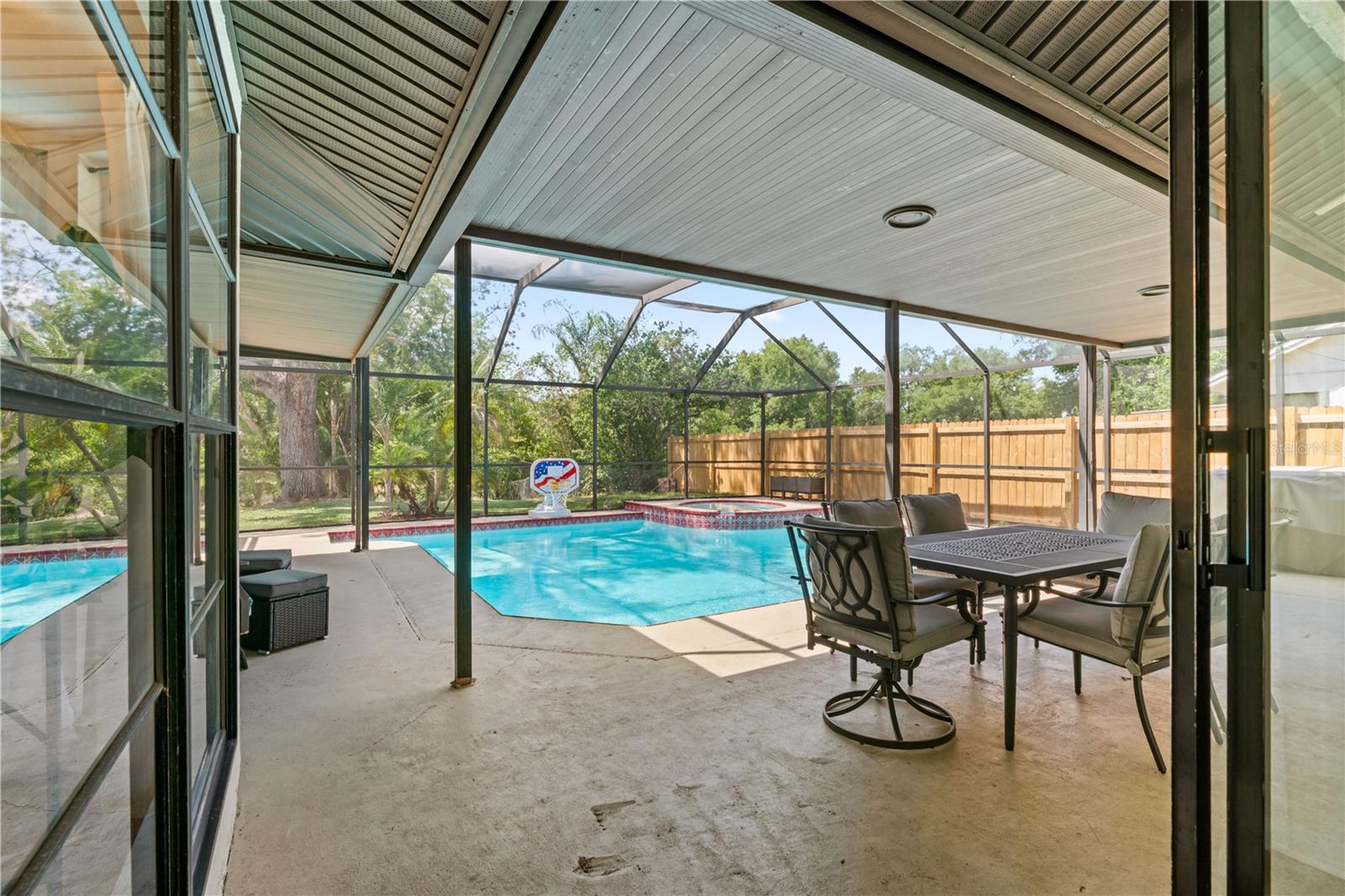 Image 36 of 49 For 1615 Dawnridge Court