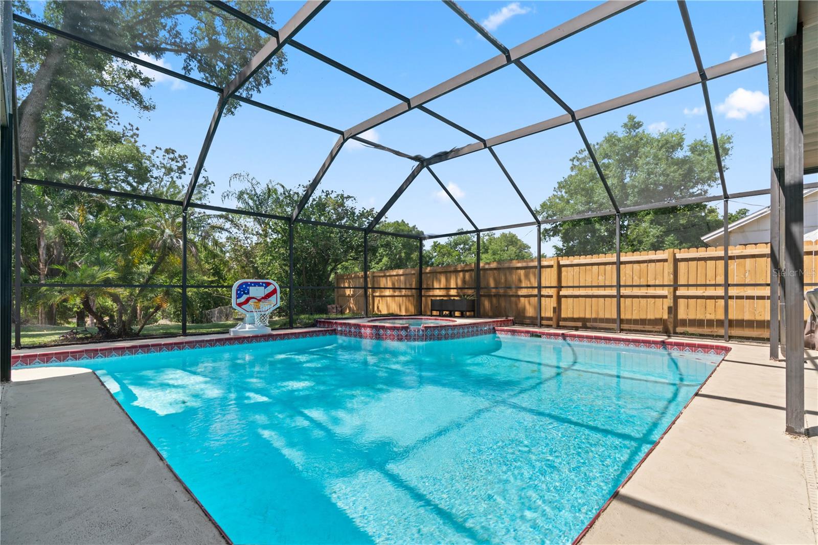 Image 6 of 49 For 1615 Dawnridge Court
