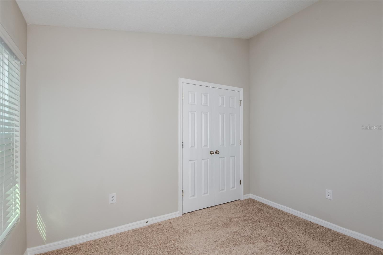 Listing photo id 17 for 5393 San Pietro Drive