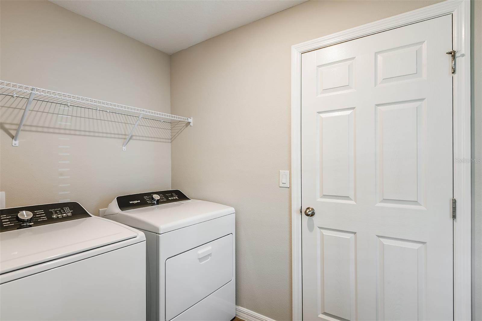 Listing photo id 18 for 5393 San Pietro Drive