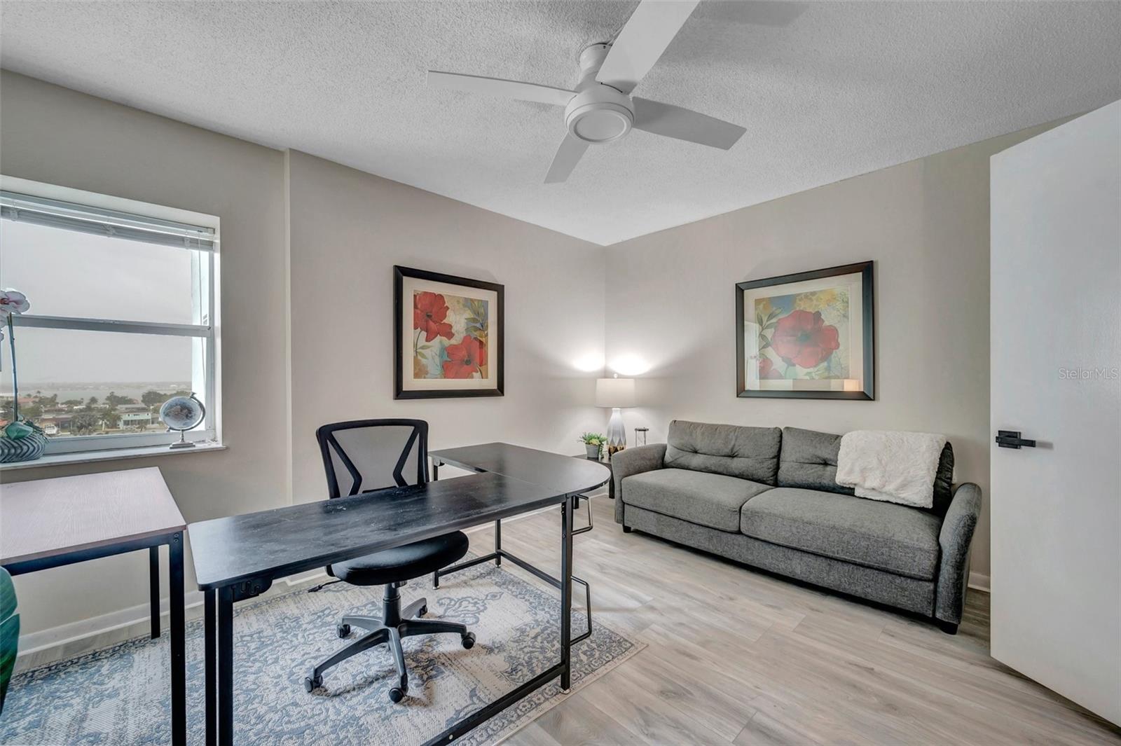 Image 35 of 51 For 400 64th Avenue 907 W