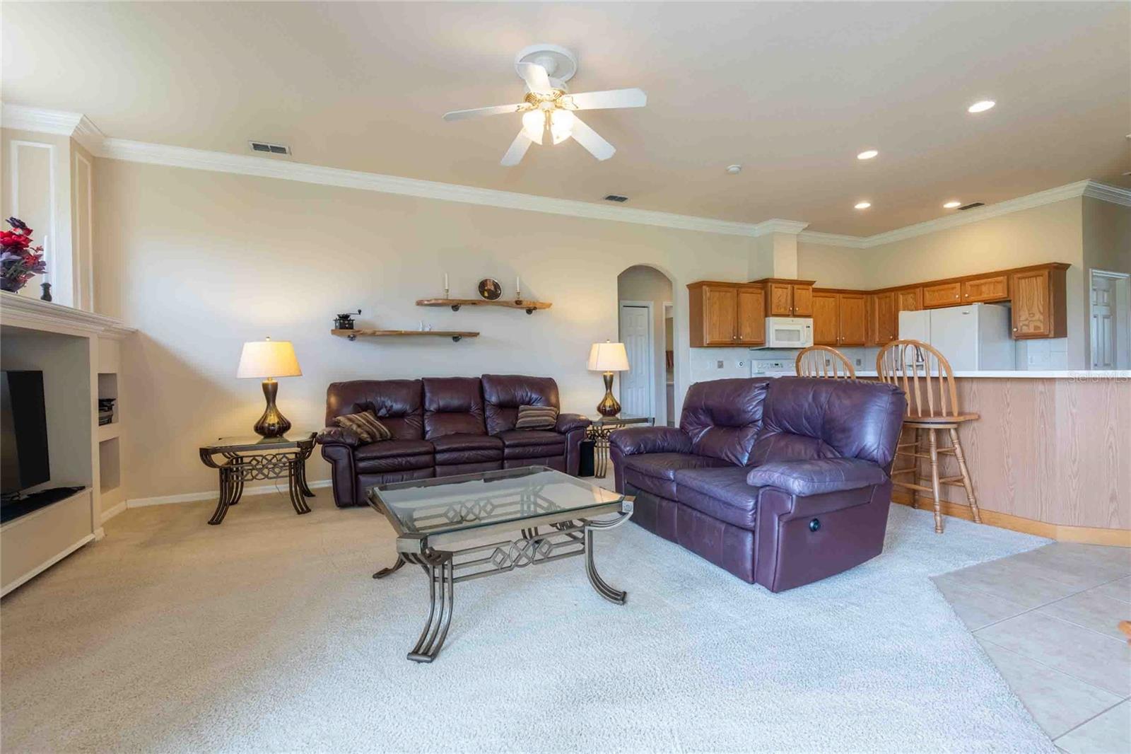Listing photo id 14 for 7425 Melogold Circle