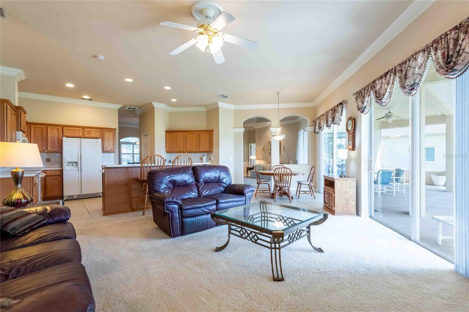 Listing photo id 15 for 7425 Melogold Circle