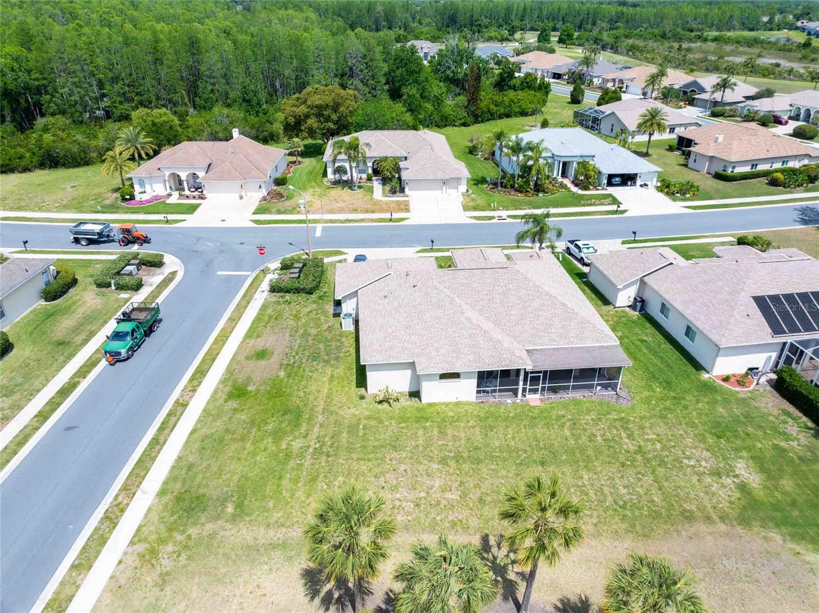 Listing photo id 38 for 7425 Melogold Circle