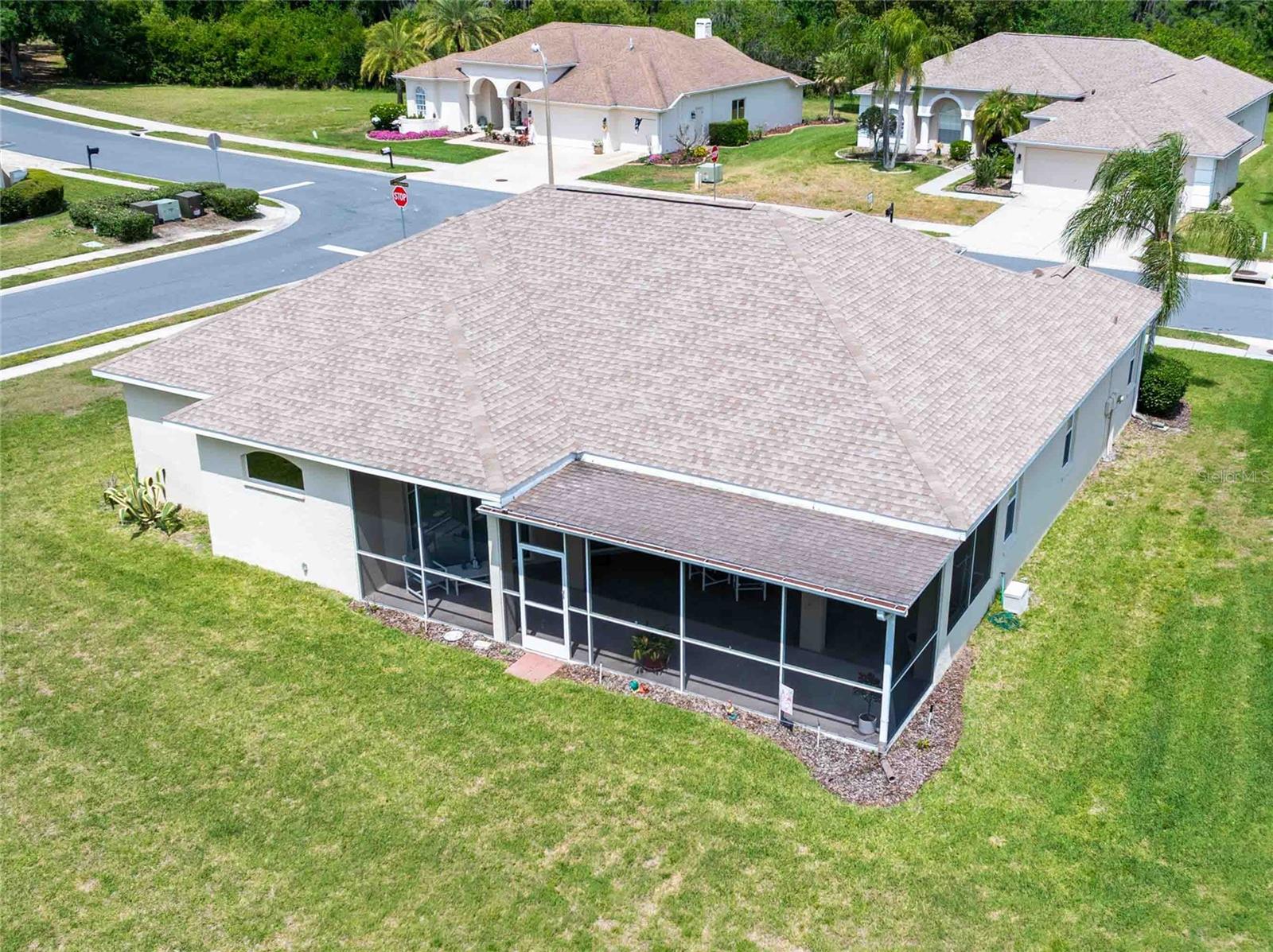Listing photo id 41 for 7425 Melogold Circle