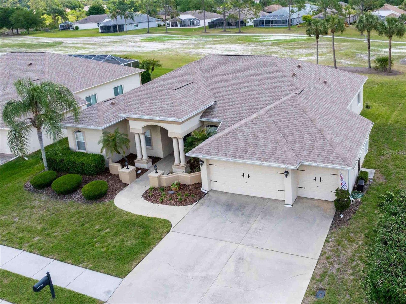 Listing photo id 45 for 7425 Melogold Circle