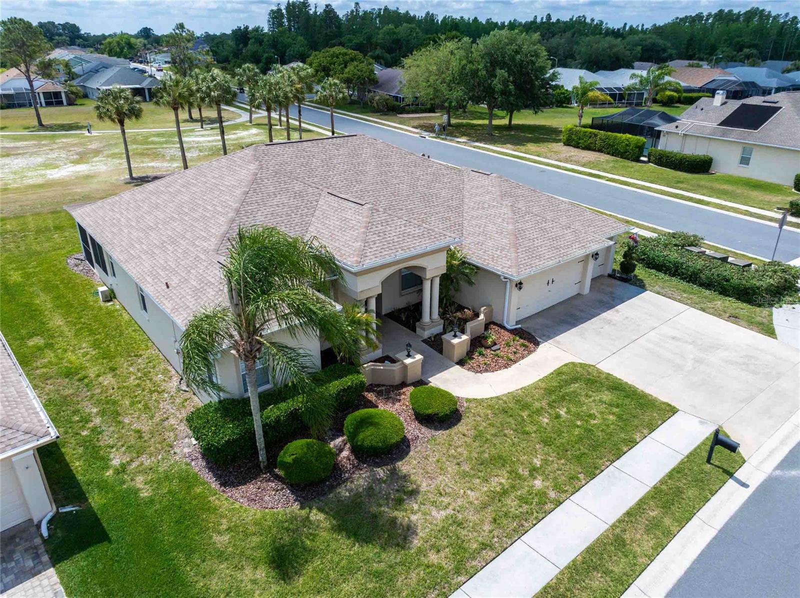 Listing photo id 49 for 7425 Melogold Circle