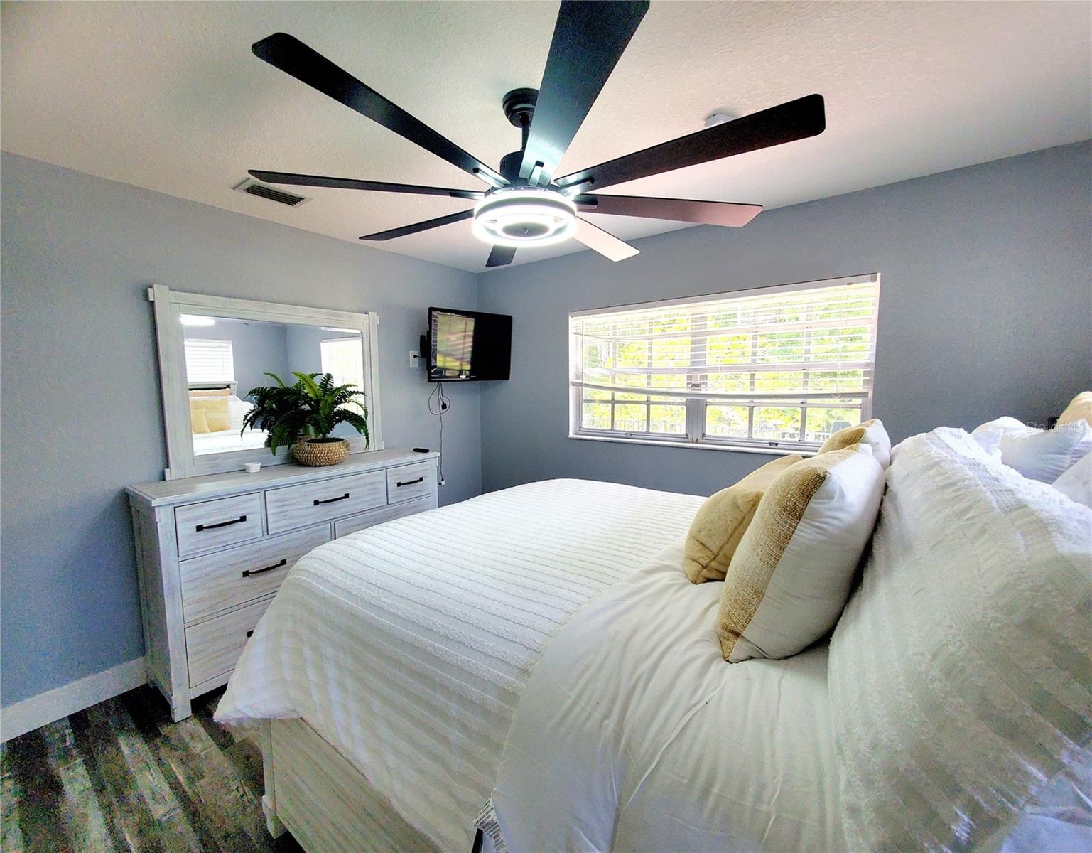 Image 21 of 37 For 2837 Longleaf Lane