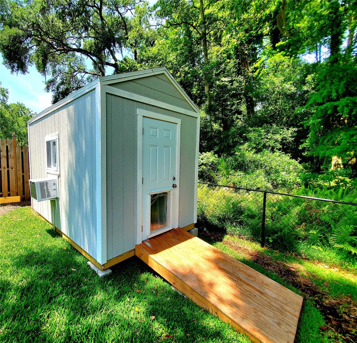 Image 34 of 37 For 2837 Longleaf Lane