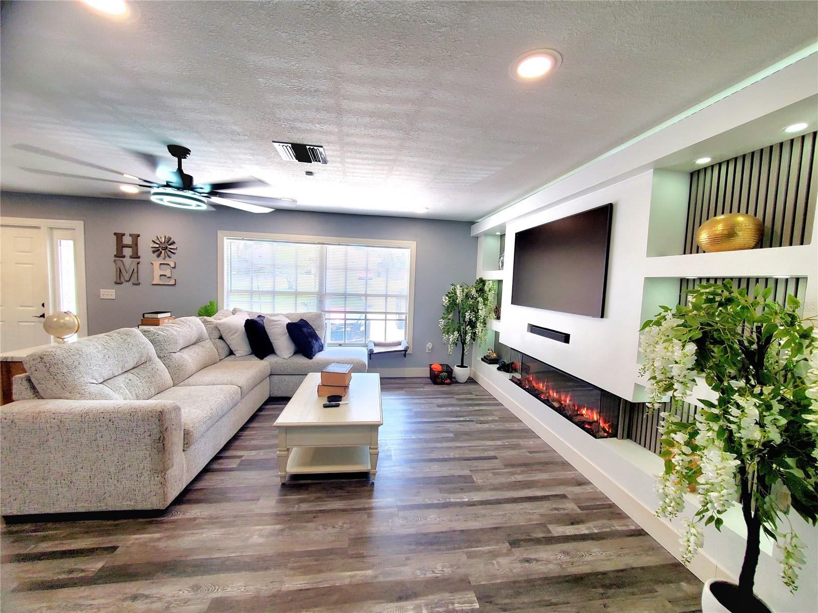Image 6 of 37 For 2837 Longleaf Lane