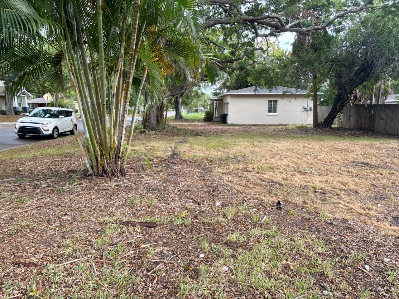 Image 2 of 4 For 2500 Langdon Avenue S