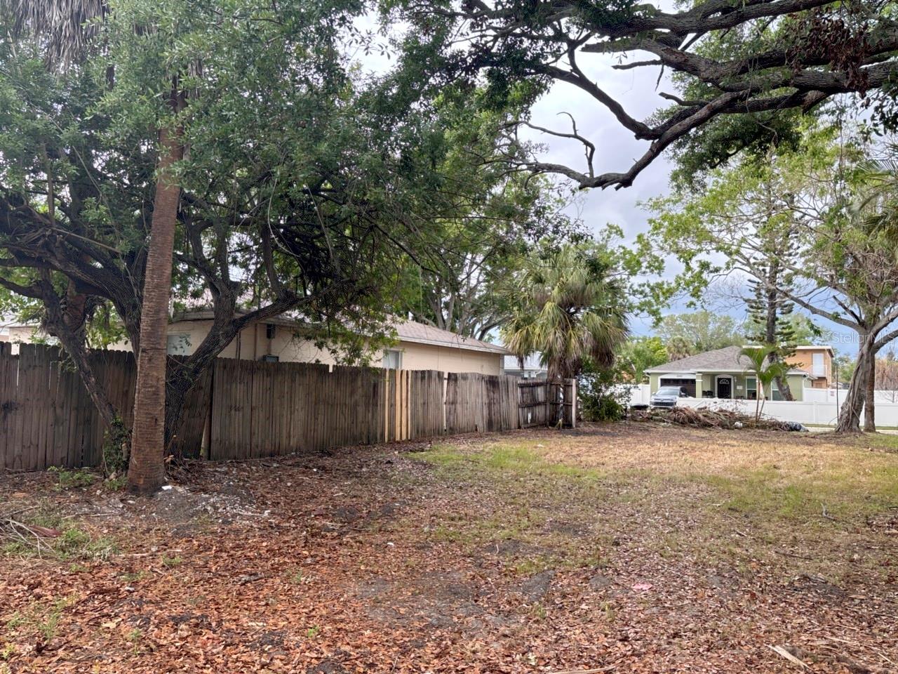 Image 3 of 4 For 2500 Langdon Avenue S