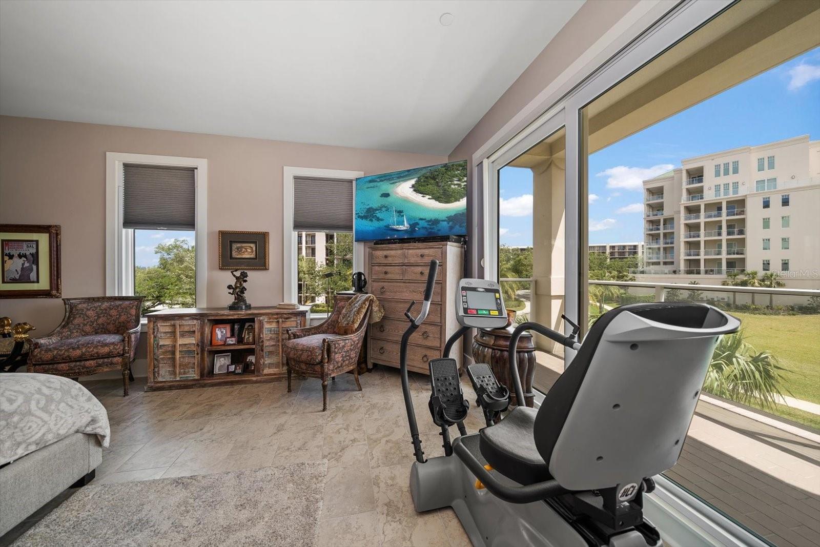 Image 19 of 59 For 145 Belleview Boulevard 201