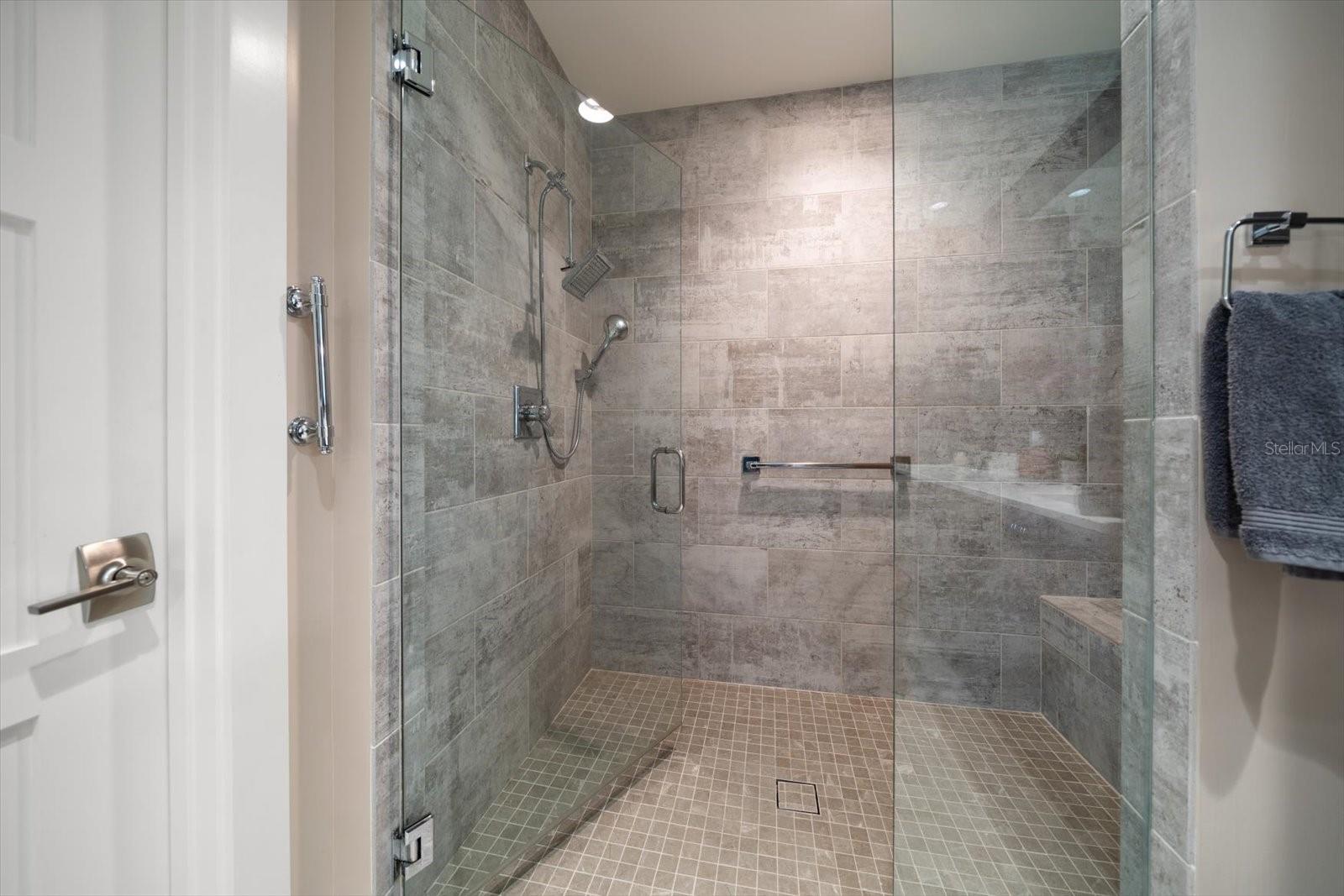Image 21 of 59 For 145 Belleview Boulevard 201