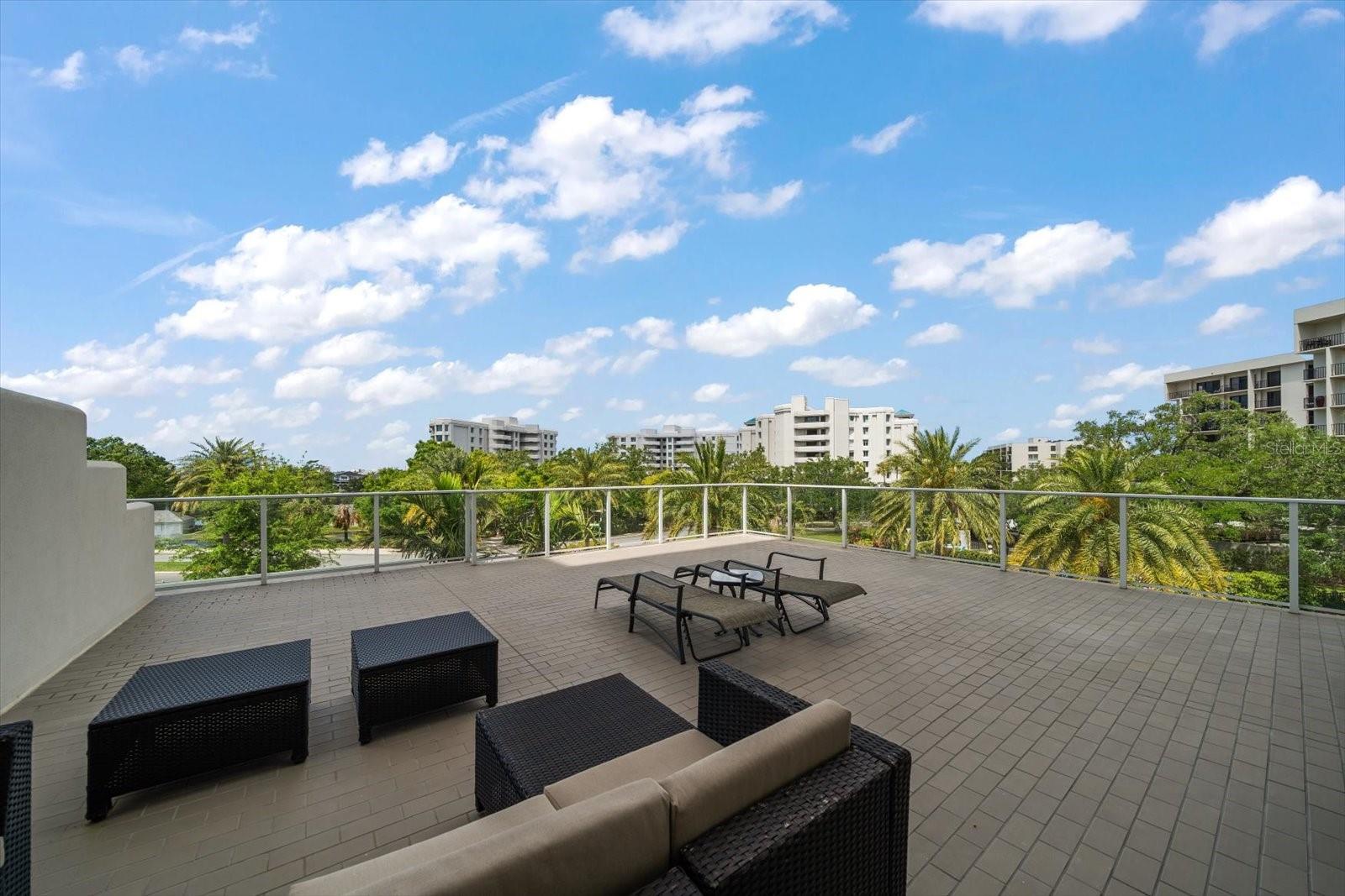 Image 3 of 59 For 145 Belleview Boulevard 201