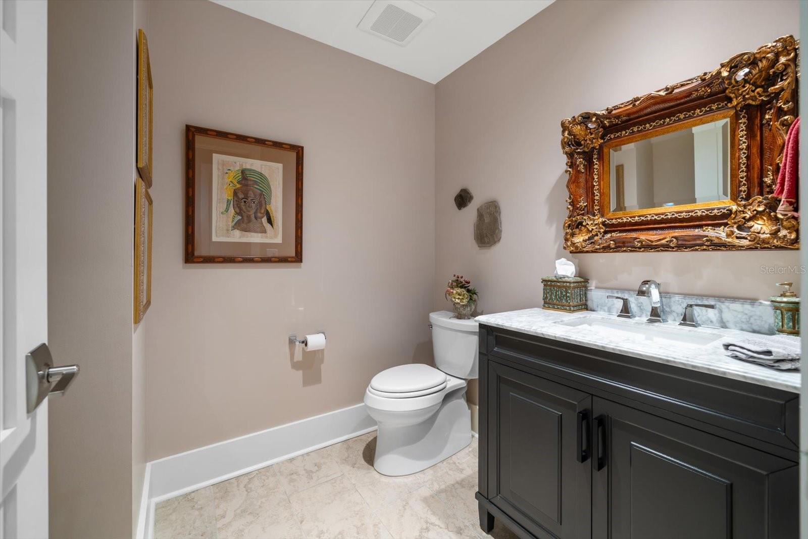 Image 33 of 59 For 145 Belleview Boulevard 201