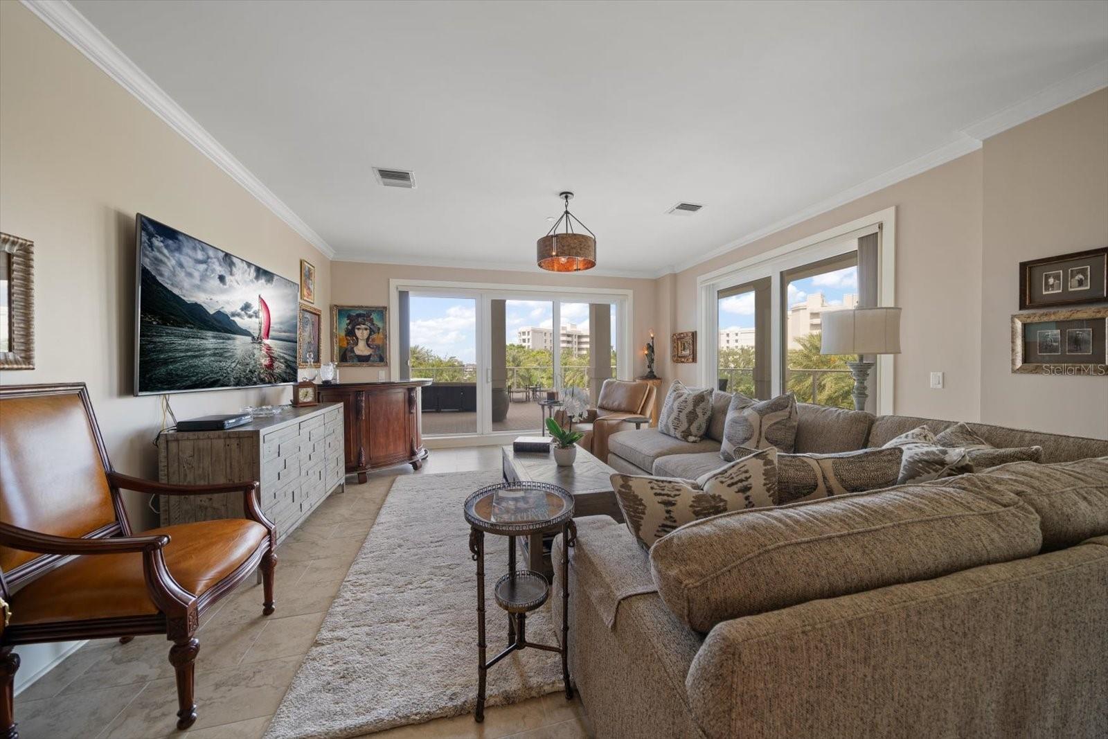 Image 4 of 59 For 145 Belleview Boulevard 201