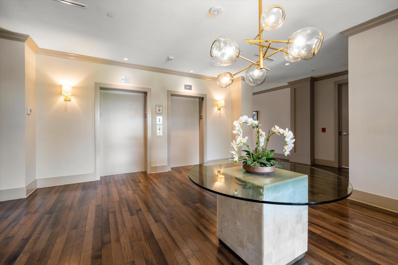 Image 40 of 59 For 145 Belleview Boulevard 201