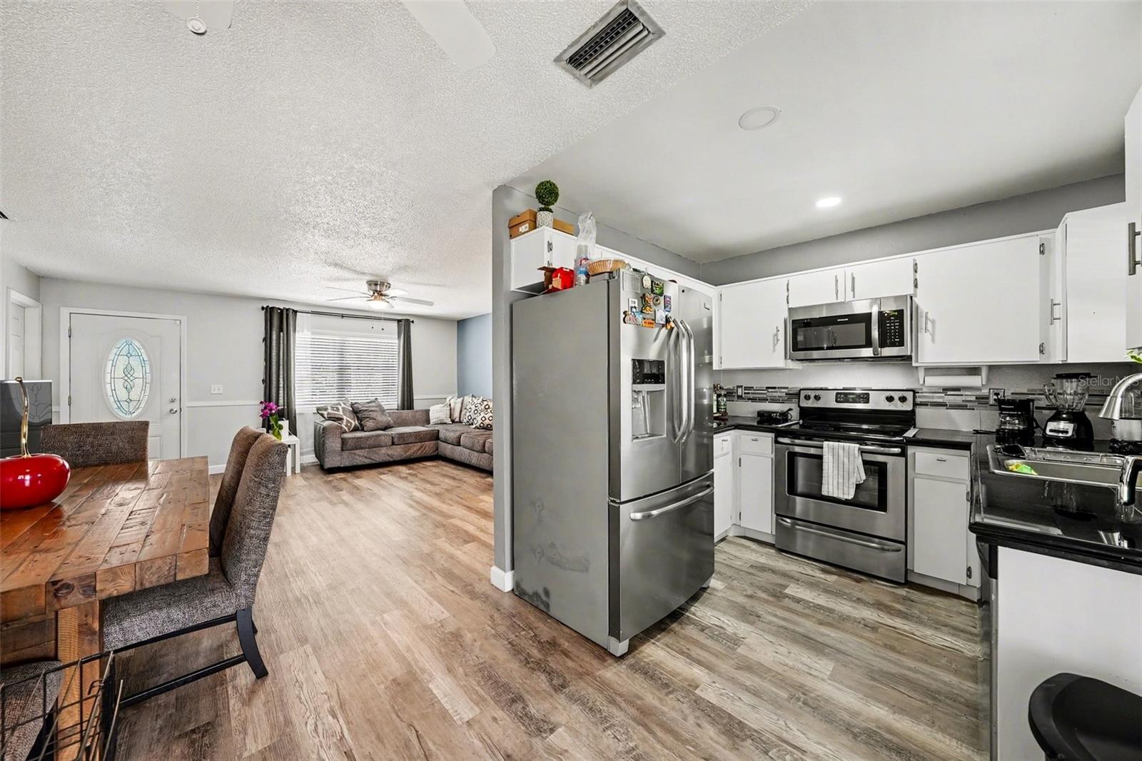 Image 8 of 21 For 5106 Chatsworth Avenue
