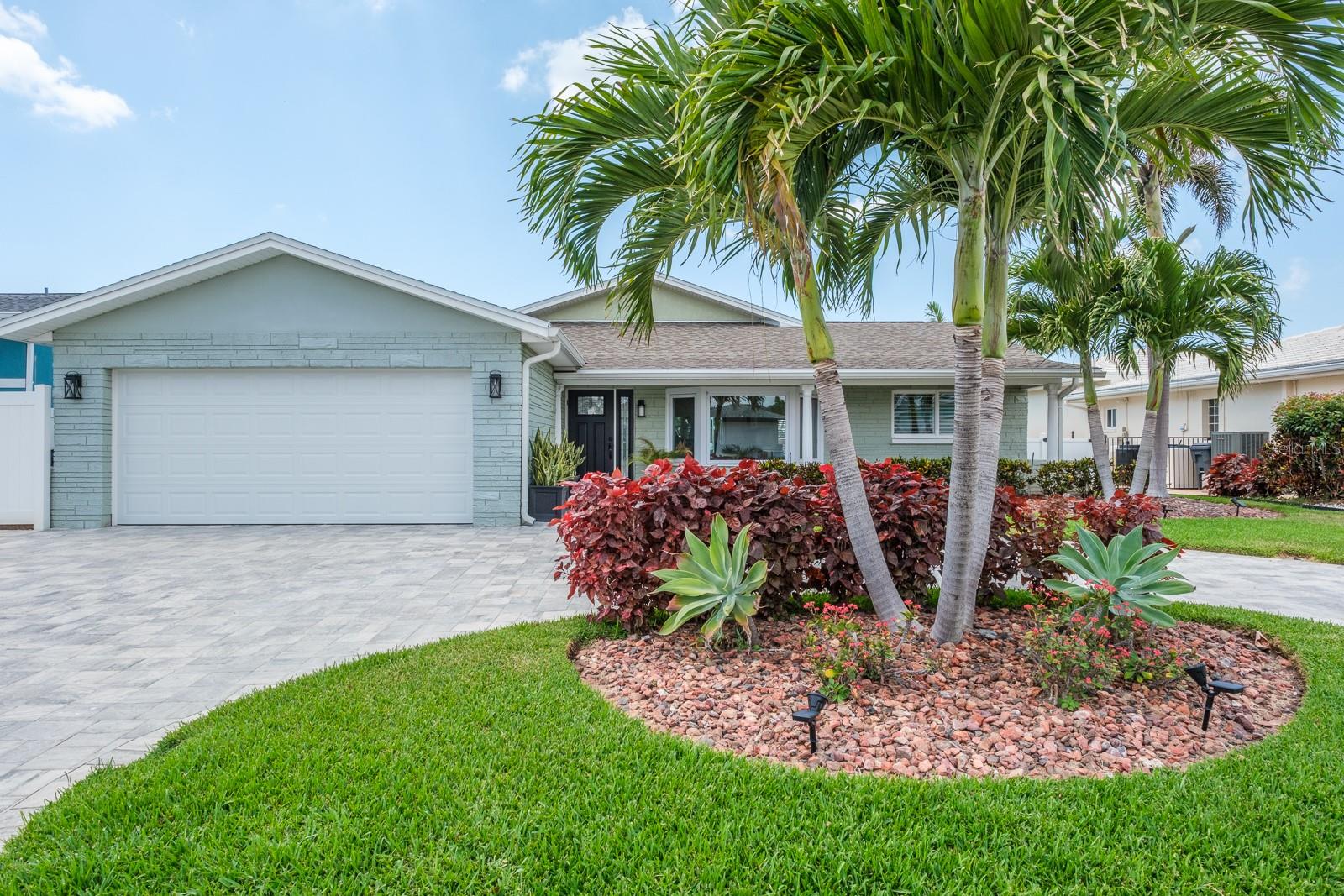 Details for 11400 8th Street E, TREASURE ISLAND, FL 33706