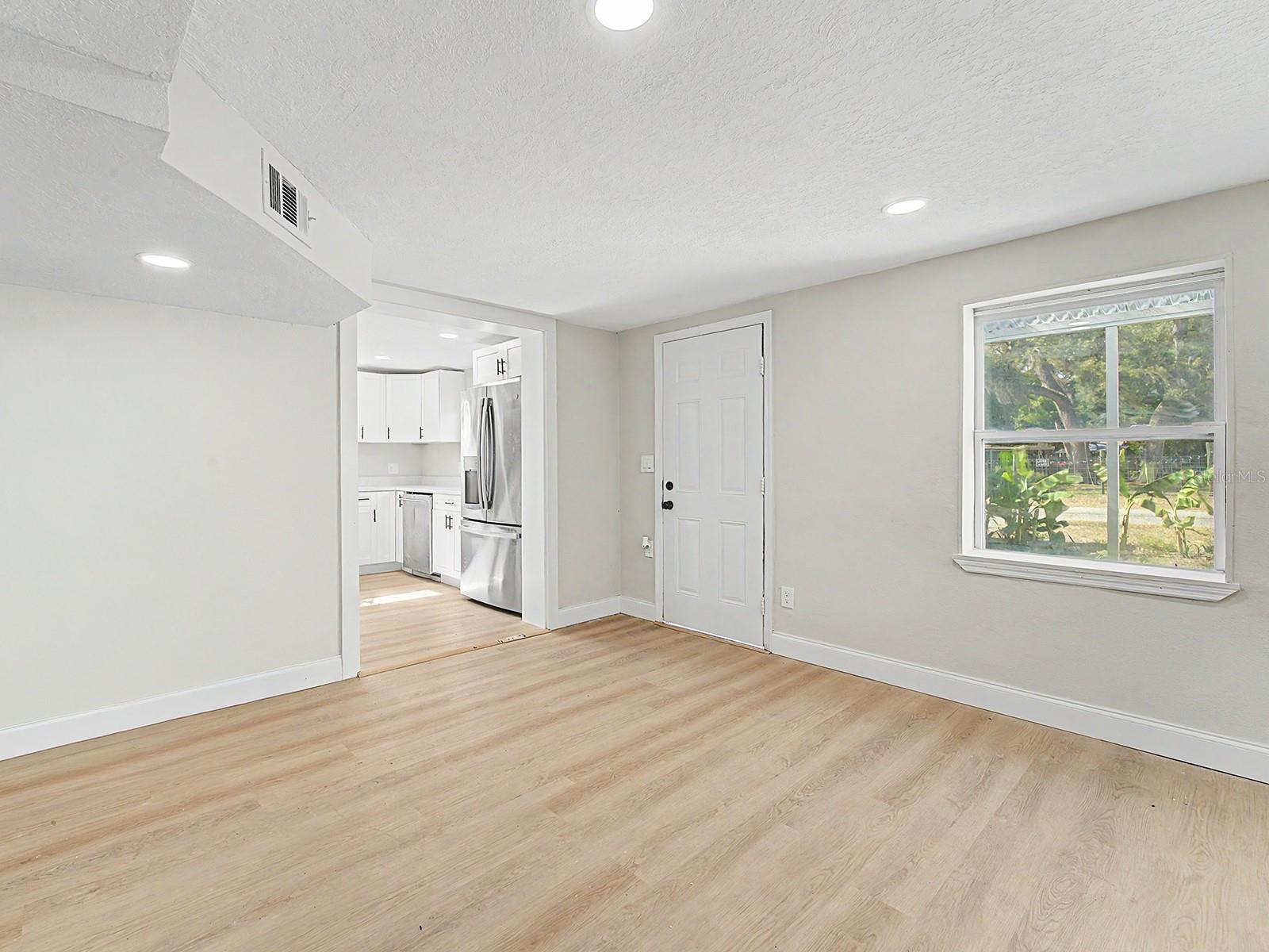 Image 14 of 55 For 7708 Maryland Avenue
