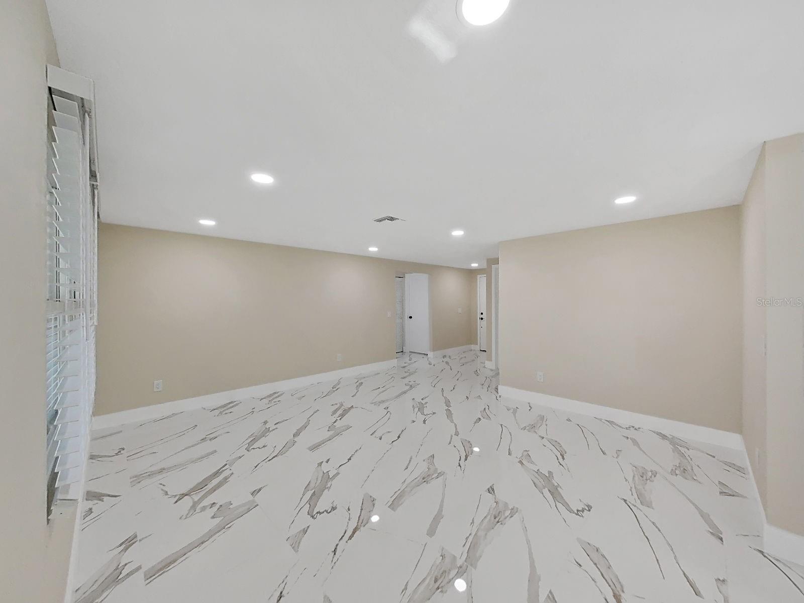 Image 10 of 62 For 7218 Lunita Court