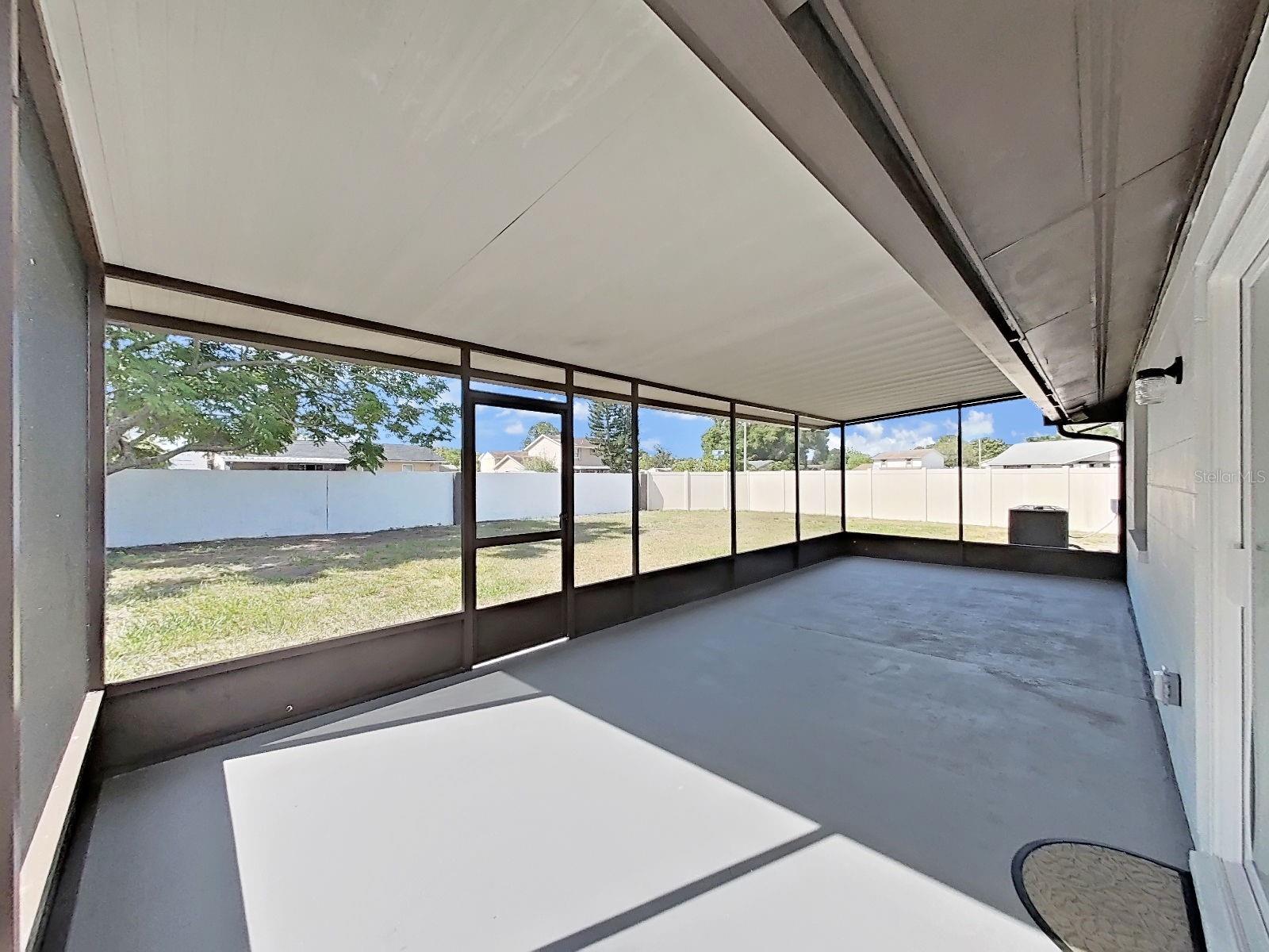 Image 37 of 62 For 7218 Lunita Court
