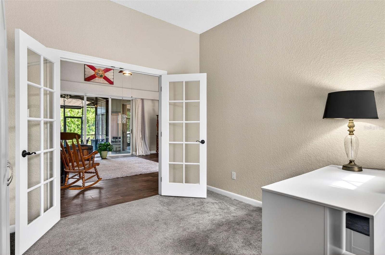 Listing photo id 25 for 2603 Cathedral Oaks Place