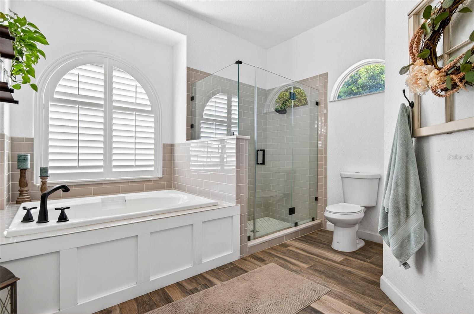 Listing photo id 36 for 2603 Cathedral Oaks Place