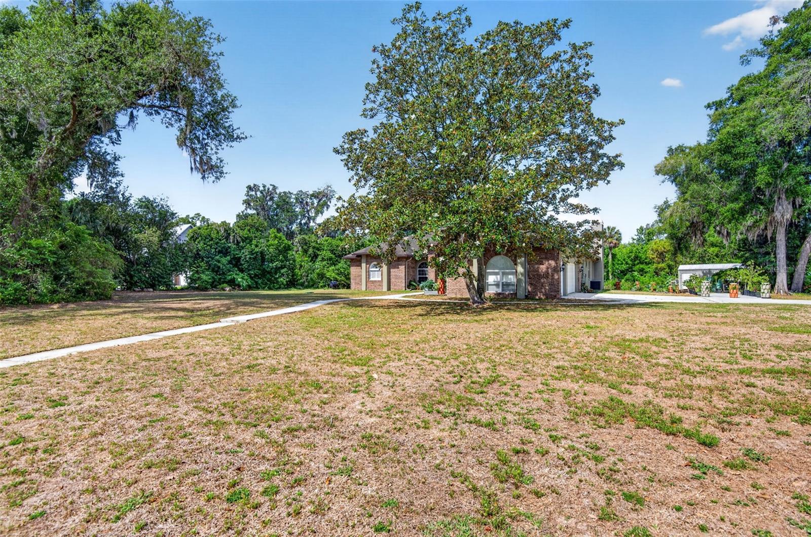 Listing photo id 44 for 2603 Cathedral Oaks Place