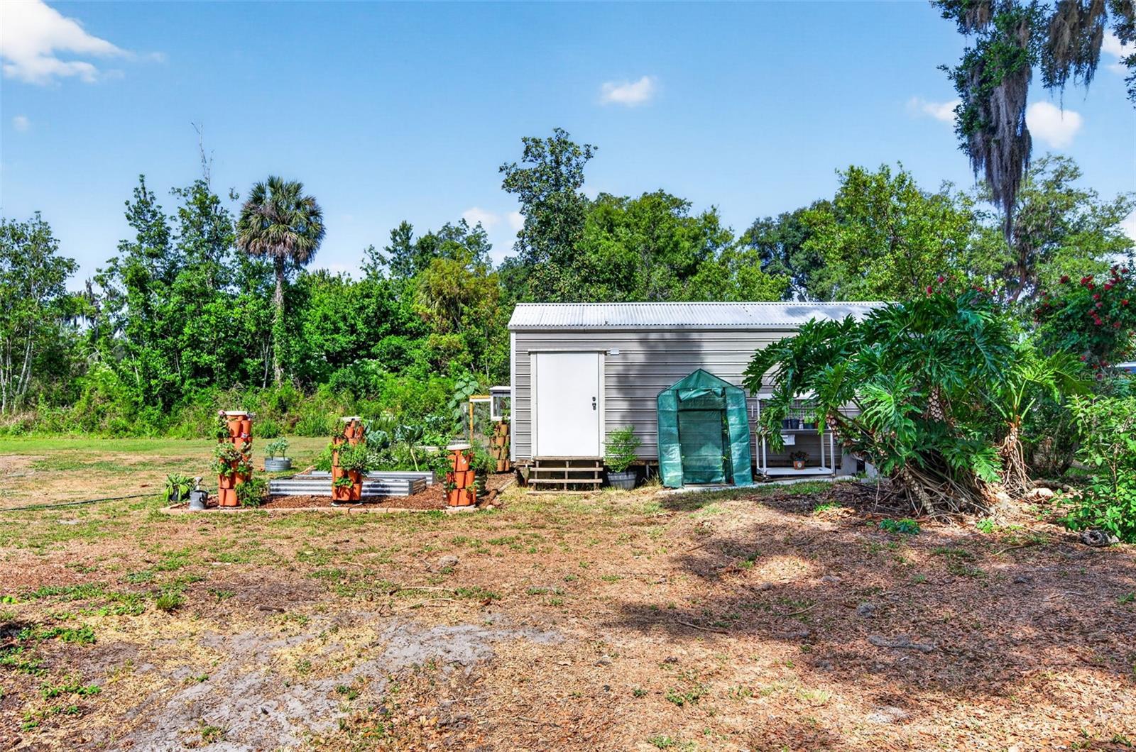 Listing photo id 47 for 2603 Cathedral Oaks Place
