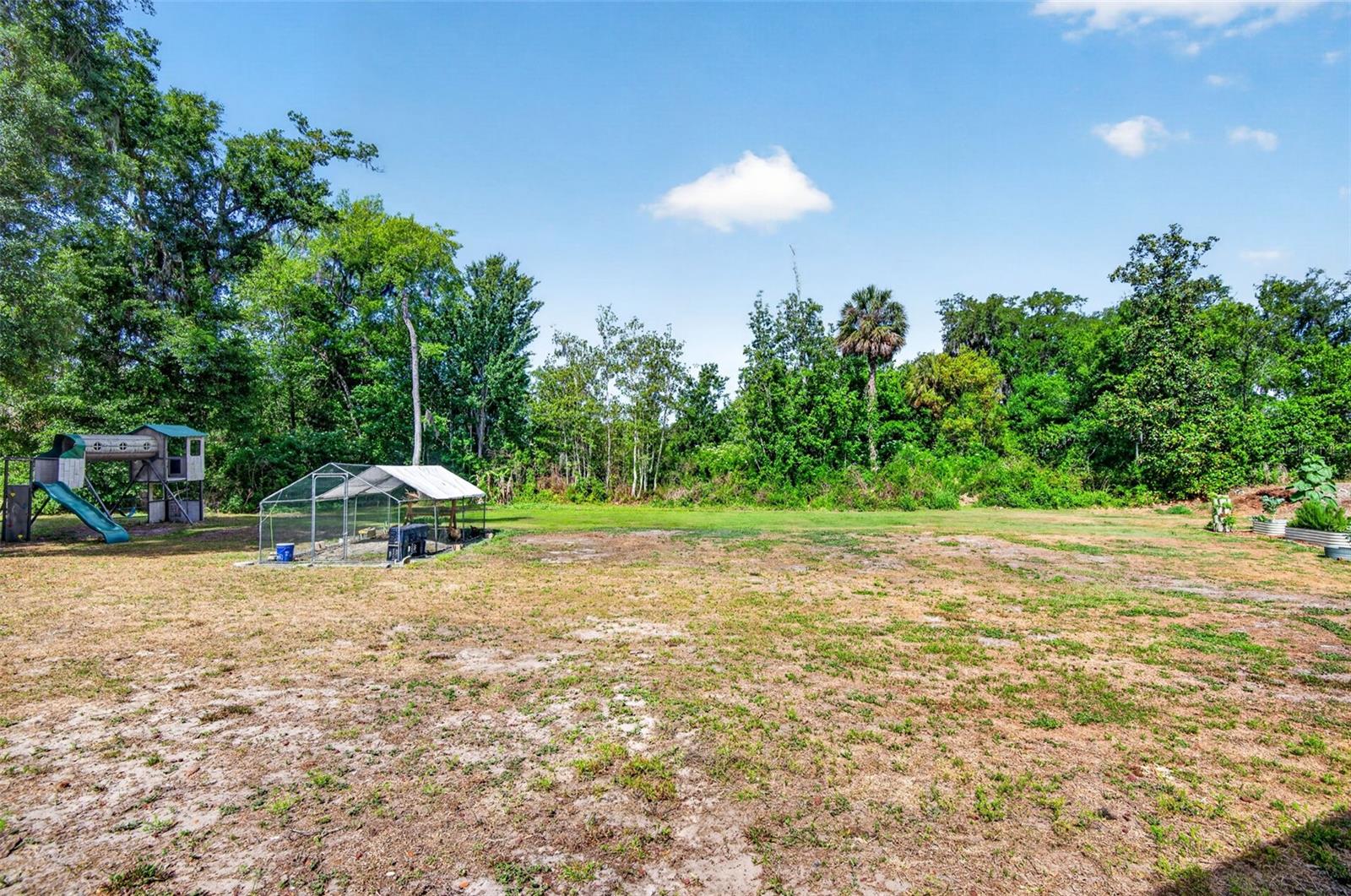 Listing photo id 53 for 2603 Cathedral Oaks Place