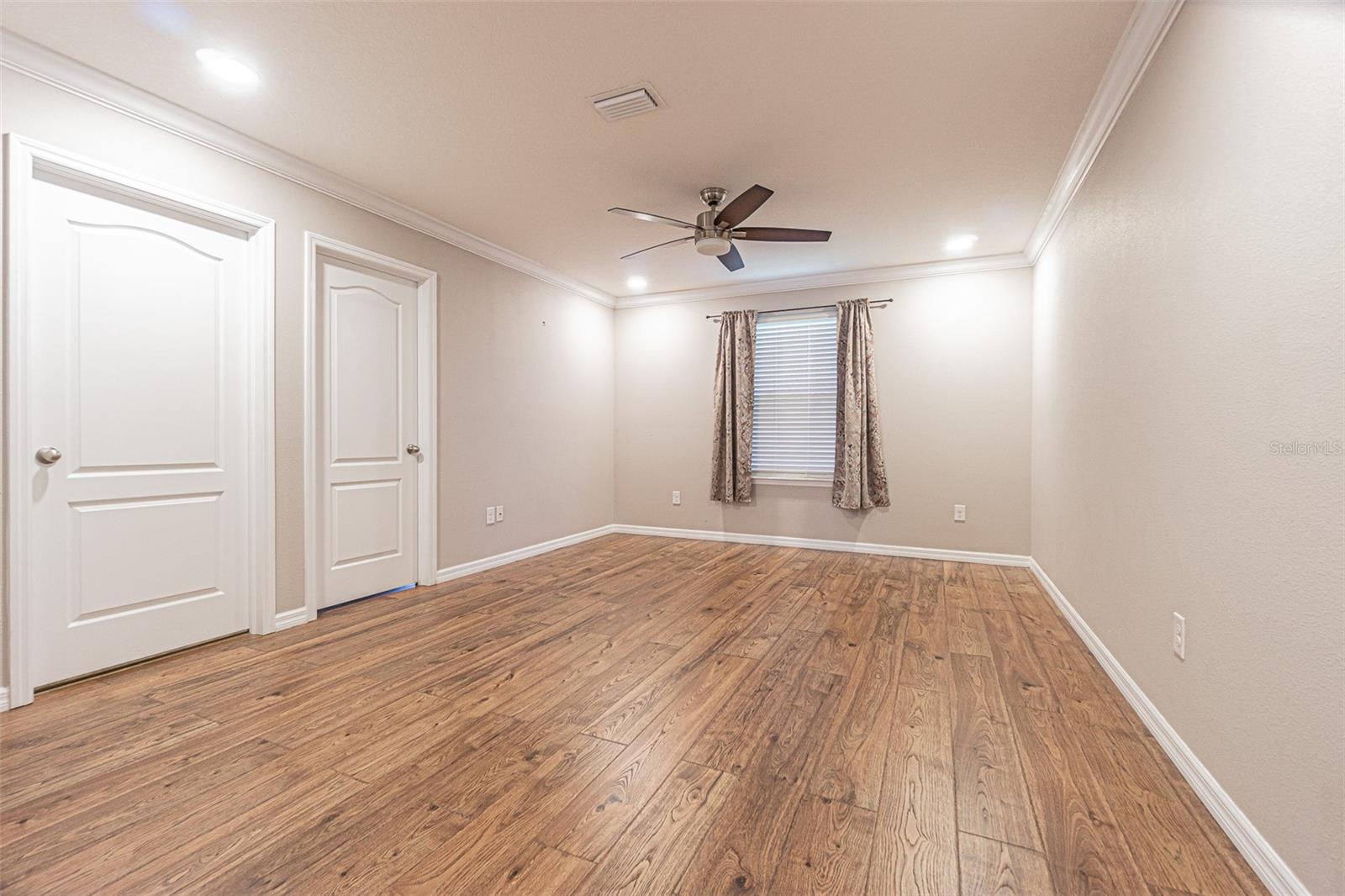 Image 15 of 40 For 11615 Warren Oaks Place