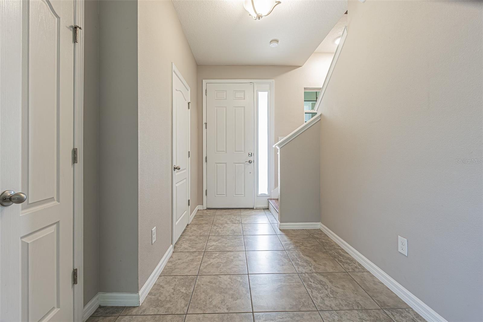 Image 4 of 40 For 11615 Warren Oaks Place