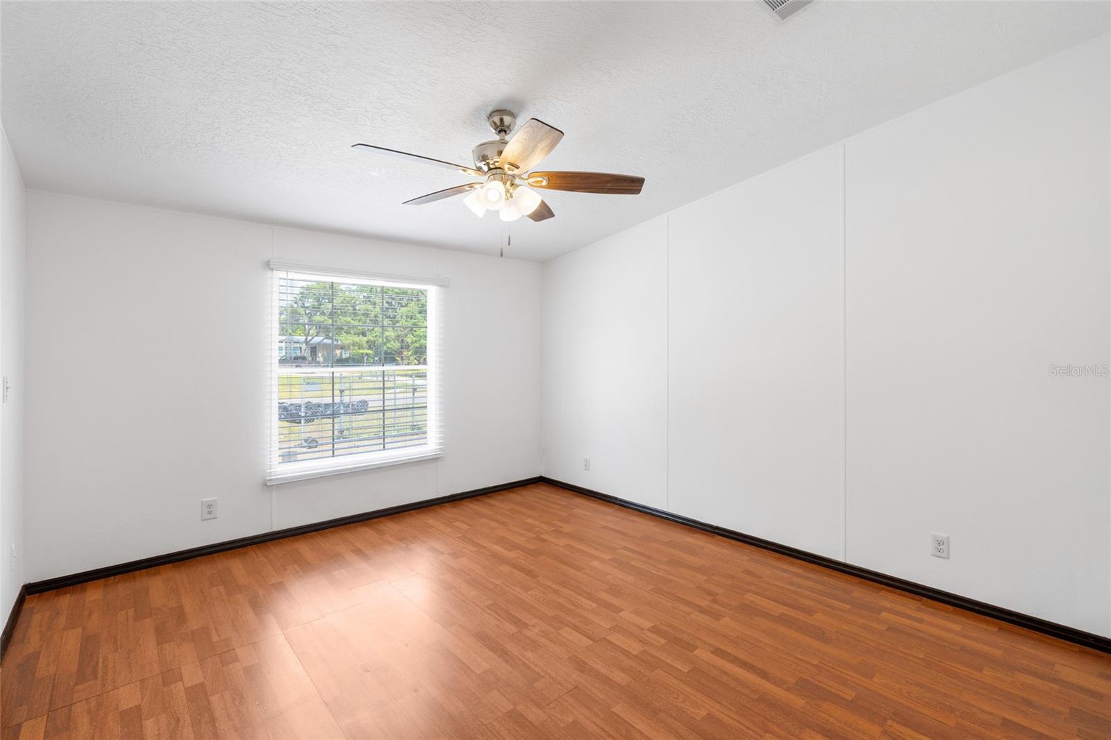 Listing photo id 27 for 12507 Icewood Court