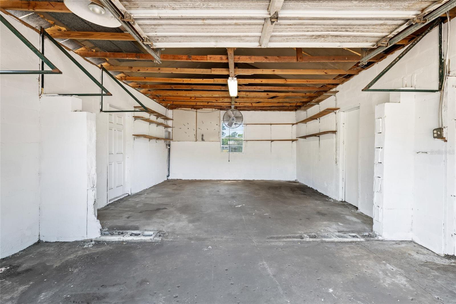 Listing photo id 35 for 12507 Icewood Court