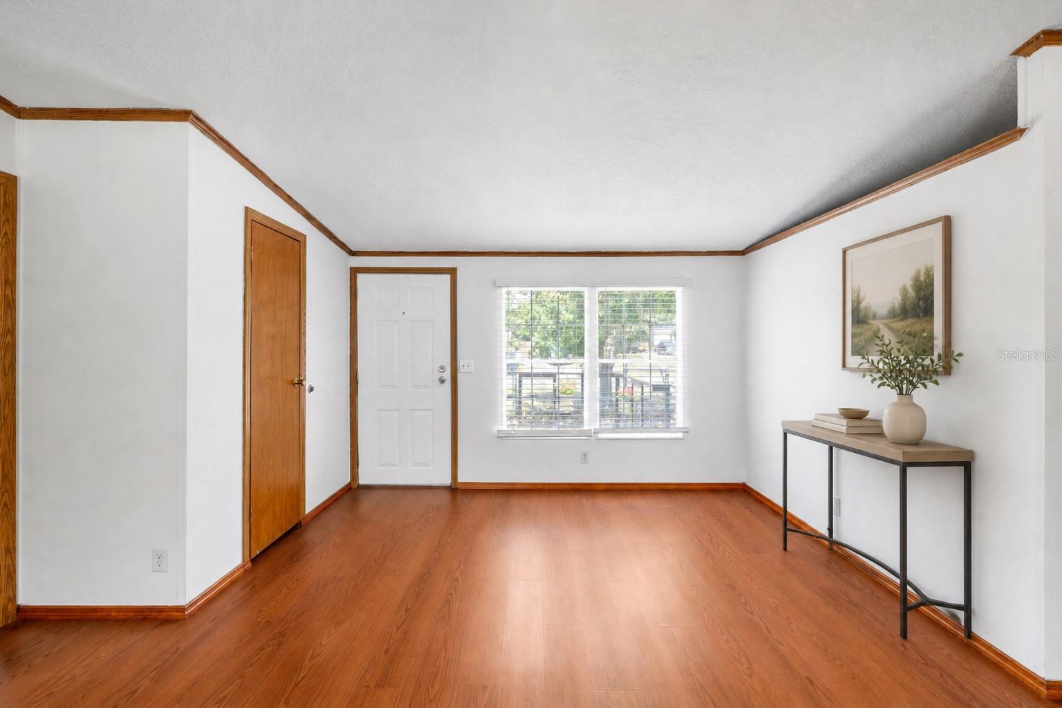 Listing photo id 3 for 12507 Icewood Court
