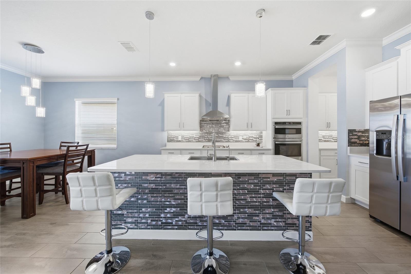 Image 4 of 37 For 17301 Scuba Crest Street