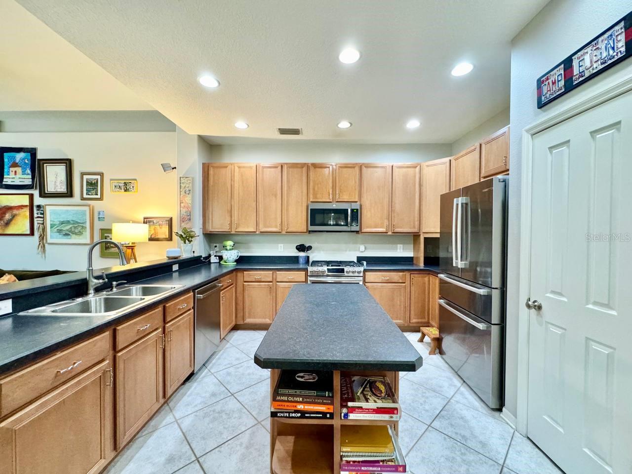 Image 28 of 66 For 16934 Melissa Ann Drive
