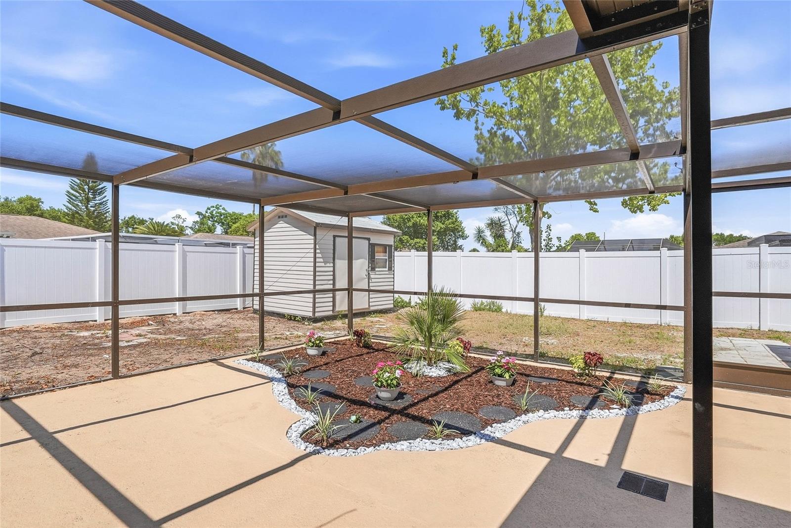 Image 33 of 37 For 6643 Carnation Way