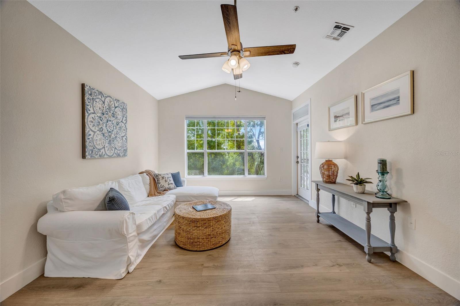Image 12 of 47 For 5000 Culbreath Key Way 1-306