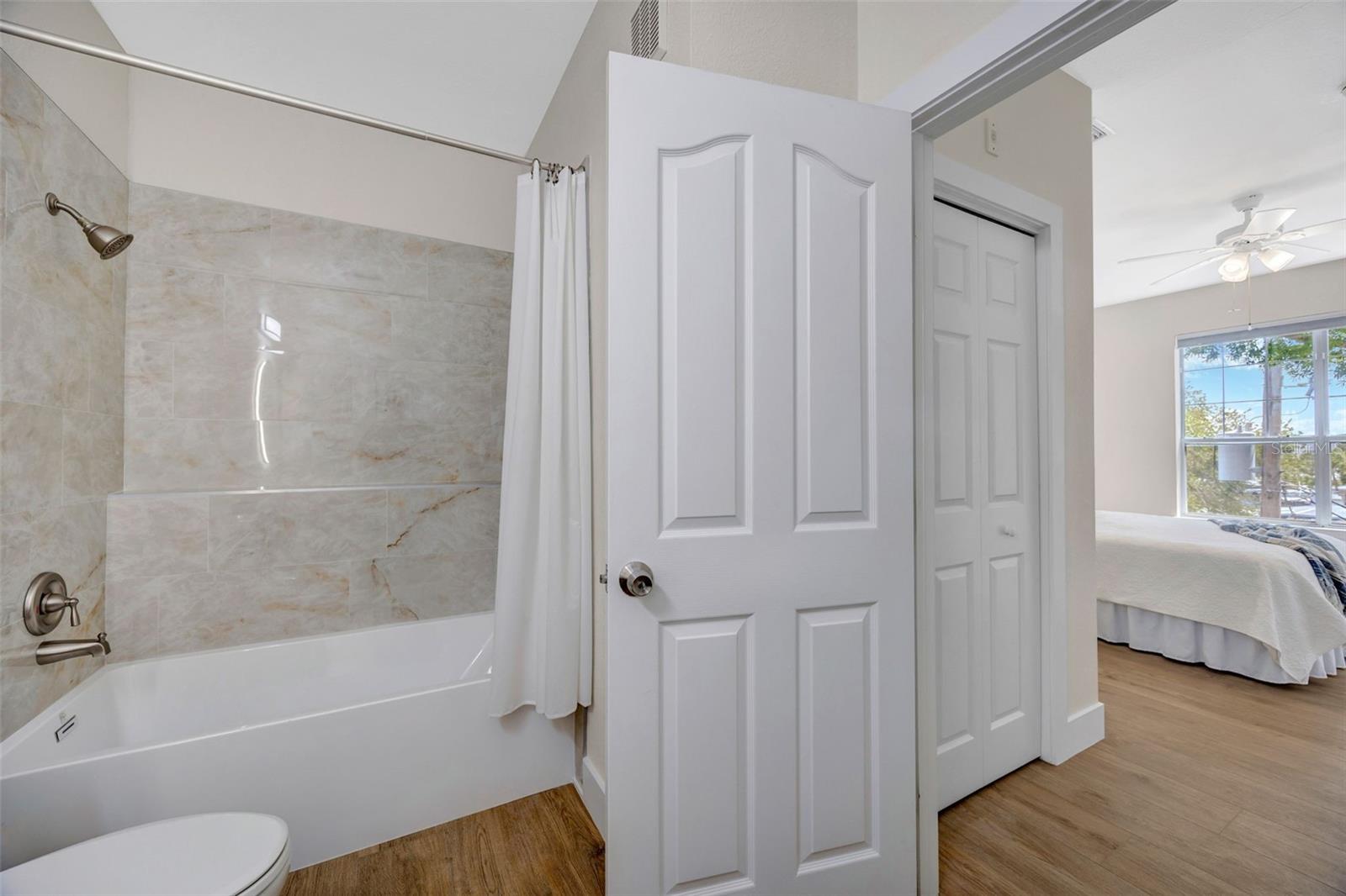 Image 30 of 47 For 5000 Culbreath Key Way 1-306