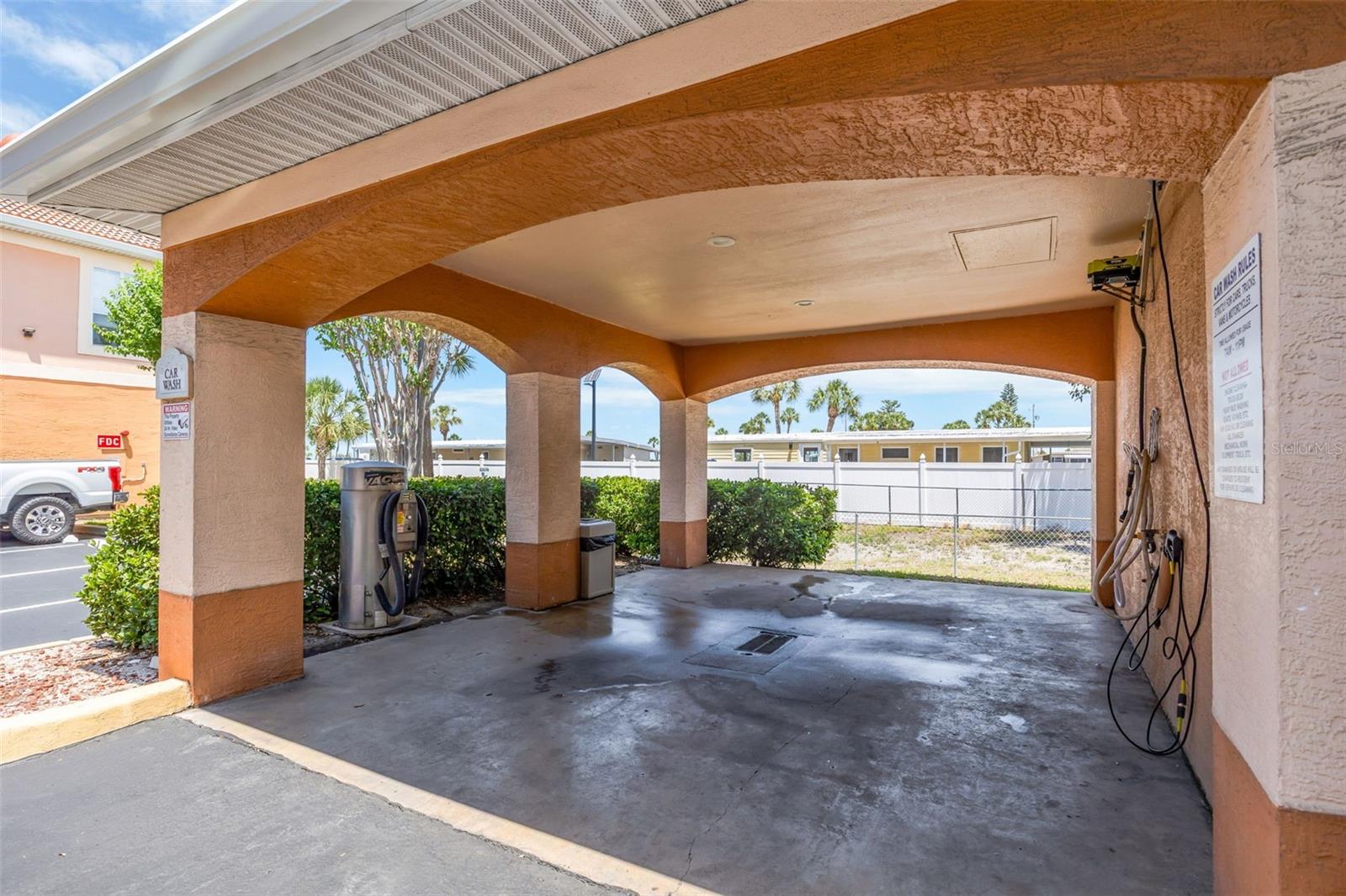 Image 46 of 47 For 5000 Culbreath Key Way 1-306