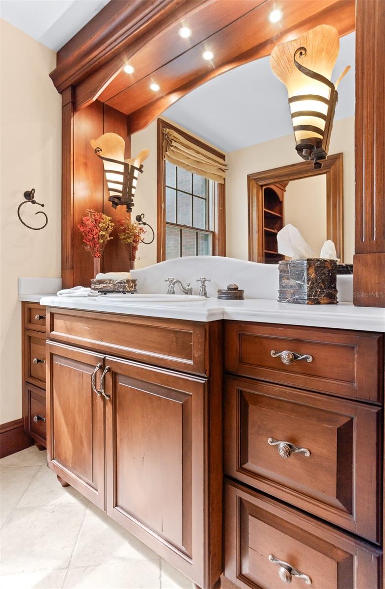 Image 13 of 100 For 2124 Laurence Drive