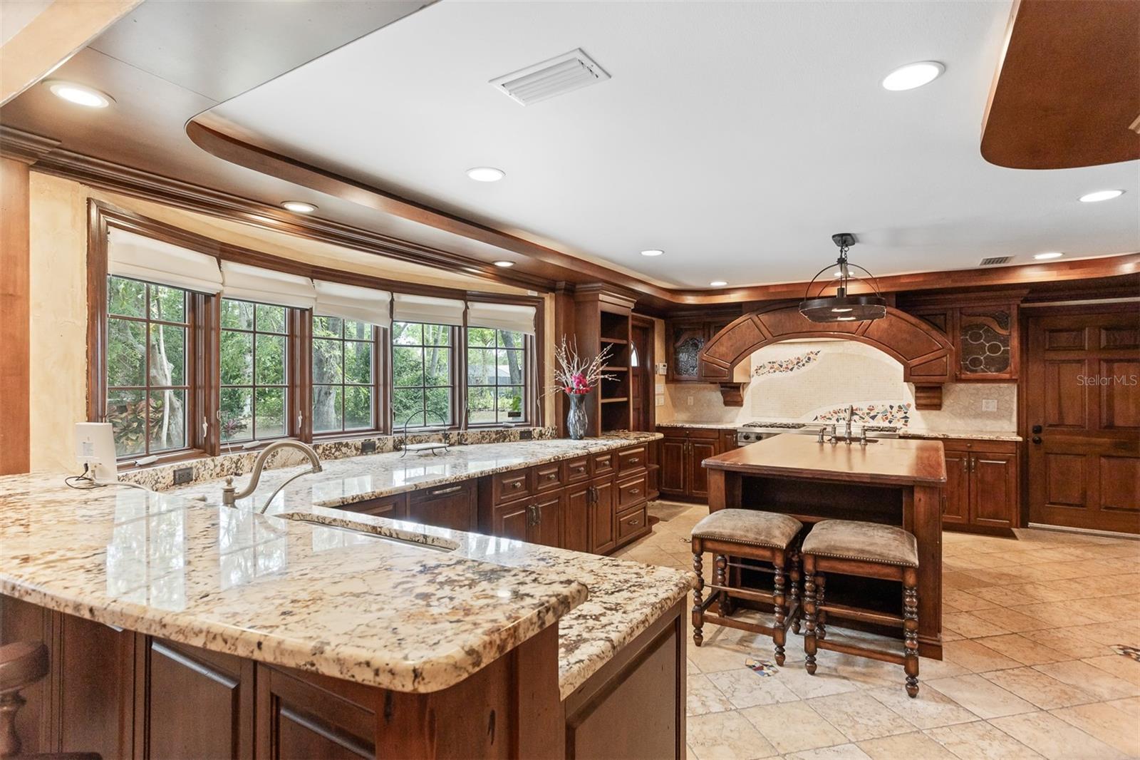 Image 21 of 100 For 2124 Laurence Drive