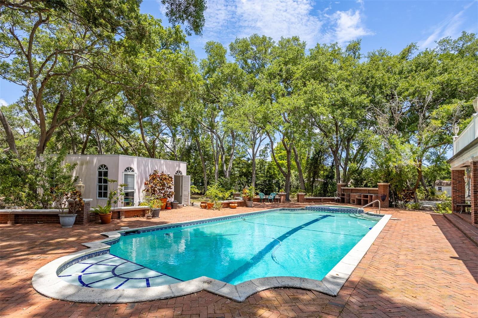 Image 76 of 100 For 2124 Laurence Drive
